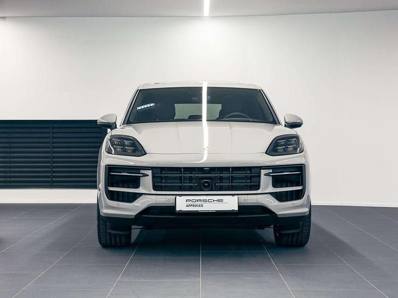 Gebraucht Porsche Cayenne 470 PS (345 kW) 2025 Grau SUV