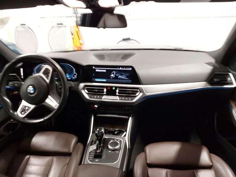 Gebraucht BMW 330e M Sport 184 PS (135 kW) 2020 Grau Kombi