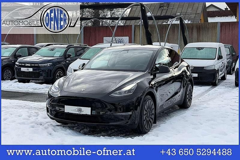 Schwarz Gebraucht 2024 Tesla Model Y Long Range AWD SUV | € 41.990 (Fairer Preis) - Bild 1/4