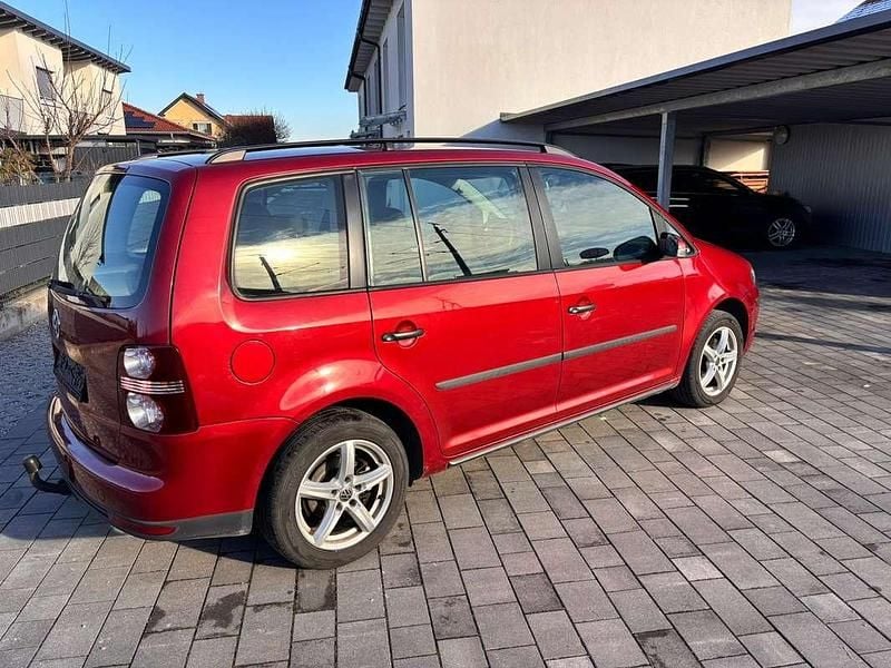Gebraucht VW Touran 102 PS (75 kW) 2008 Rot Van / Kleinbus