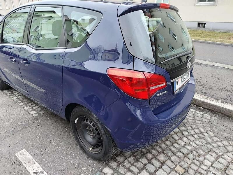 Gebraucht Opel Meriva 101 PS (74 kW) 2011 Van / Kleinbus