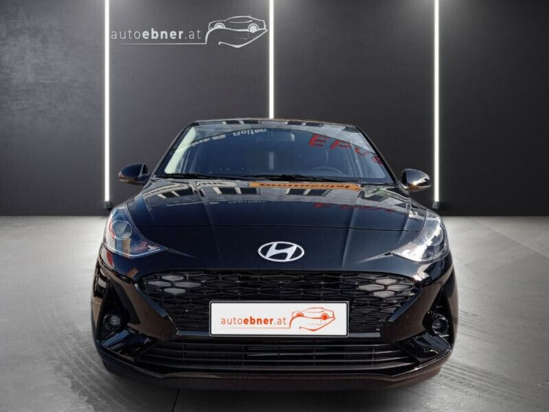 Gebraucht Hyundai i10 Trend 84 PS (61 kW) 2025 Kleinwagen
