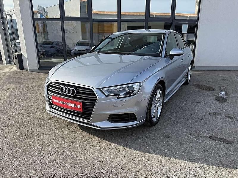 Gebraucht Audi A3 150 PS (110 kW) 2020 Silber Limousine