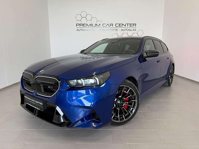 Gebraucht BMW M5 Comfort Edition 585 PS (430 kW) 2025 Blau Kombi