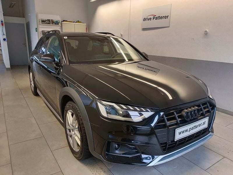 Schwarz metallicperleffektno Gebraucht 2024 Audi A4 Allroad Comfort Kombi | € 49.900 - Bild 1/4