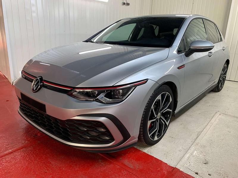 Gebraucht VW Golf VIII GTI 245 PS (180 kW) 2022 Silber Limousine