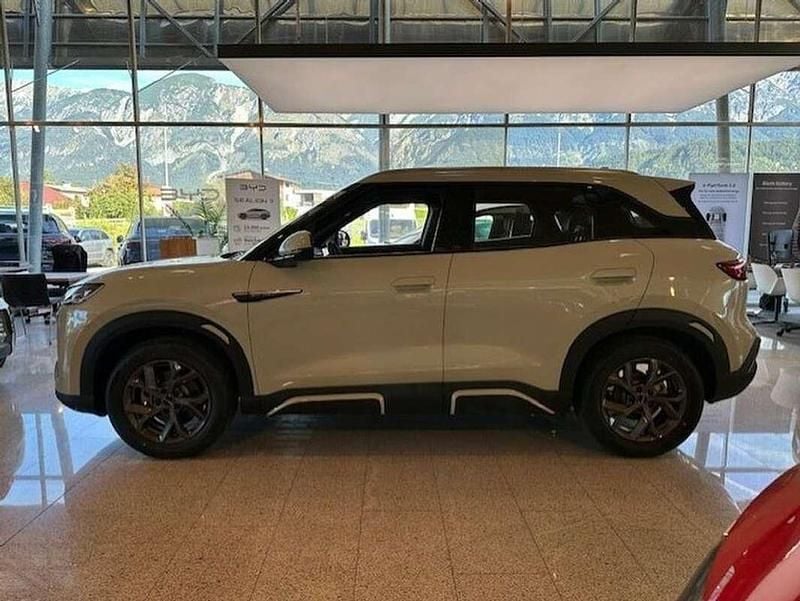 Neu BYD Atto 2 Active 130 kW (177 PS) 2025 Grün SUV