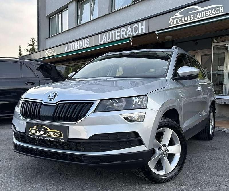 Grau Gebraucht 2022 Skoda Karoq Ambition SUV | € 21.370 (Superpreis) - Bild 1/4