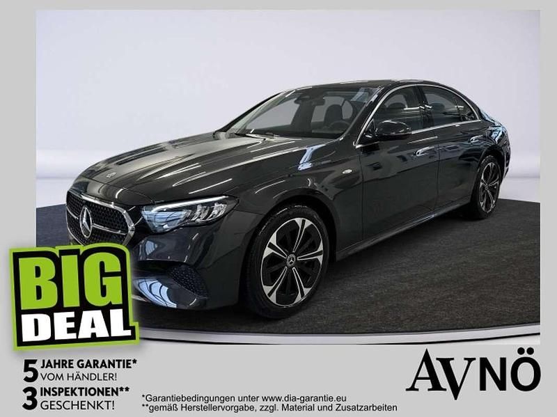 Grau Gebraucht 2025 Mercedes E300 Limousine | € 54.220 (Fairer Preis) - Bild 1/4