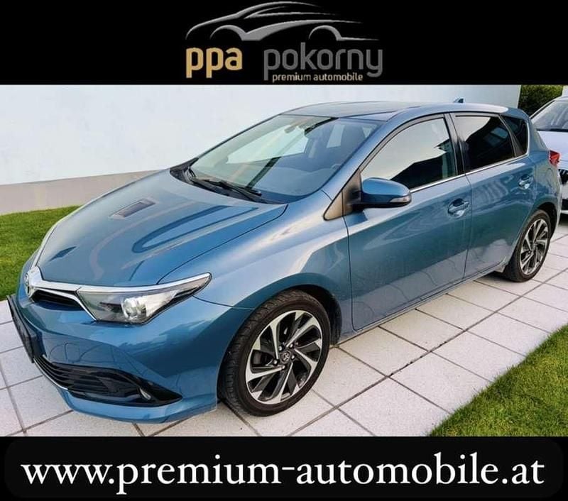Blau Gebraucht 2015 Toyota Auris Style Limousine | € 8.290 (Fairer Preis) - Bild 1/3