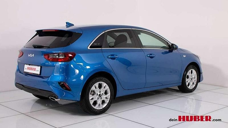 Gebraucht Kia Ceed Silver 159 PS (116 kW) 2024 Blau Kleinwagen