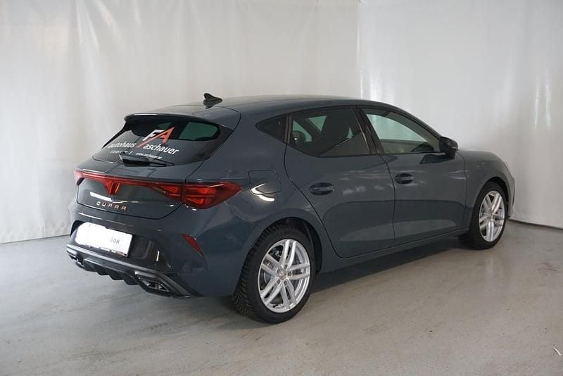 Neu Cupra Leon 150 PS (110 kW) 2025 Dunkelblau  normal
