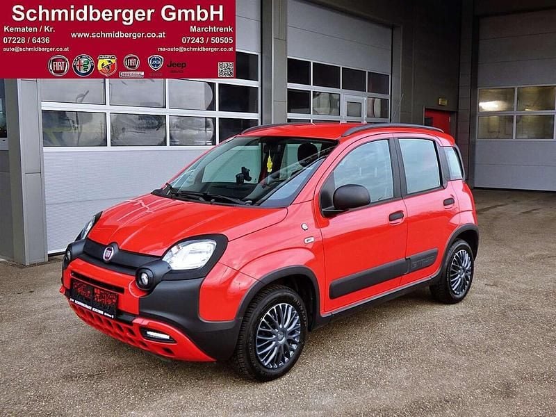 Gebraucht Fiat Panda 69 PS (50 kW) 2019 Rot Limousine