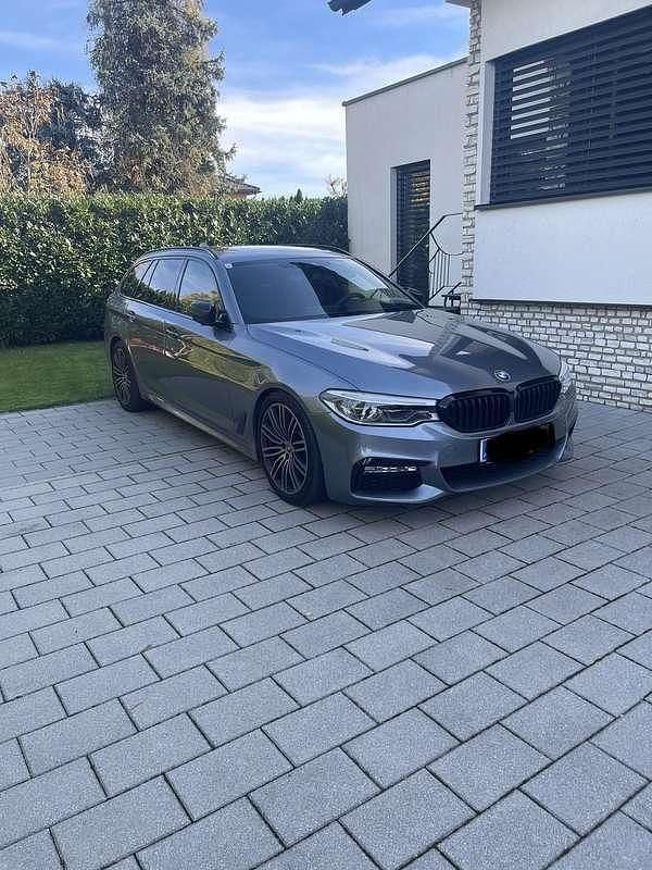 Gebraucht BMW 530 Shadowline 265 PS (194 kW) 2018 Kombi