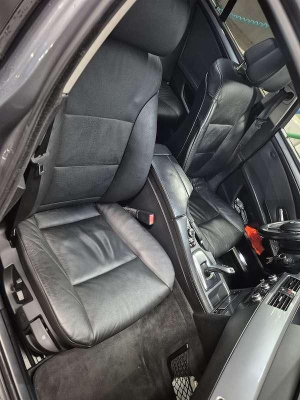 Gebraucht BMW 530 235 PS (172 kW) 2009 Grau Kombi