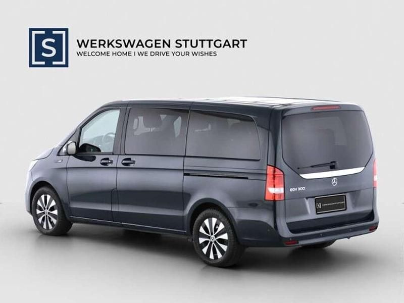 Gebraucht Mercedes EQV300 150 kW (204 PS) 2022 Grün Van / Kleinbus