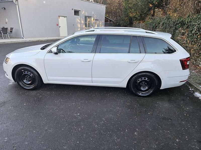 Gebraucht 2020 Skoda Octavia Business Line Kombi | € 17.500 (Fairer Preis) - Bild 1/4