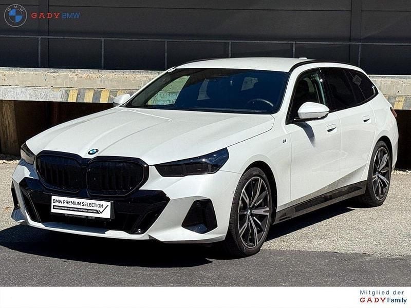 Gebraucht BMW 520 Shadowline 197 PS (144 kW) 2025 Mineralweiß