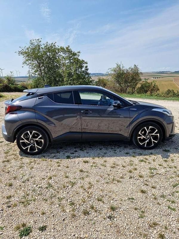 Gebraucht 2020 Toyota C-HR SUV | € 24.600 (Fairer Preis) - Bild 1/4