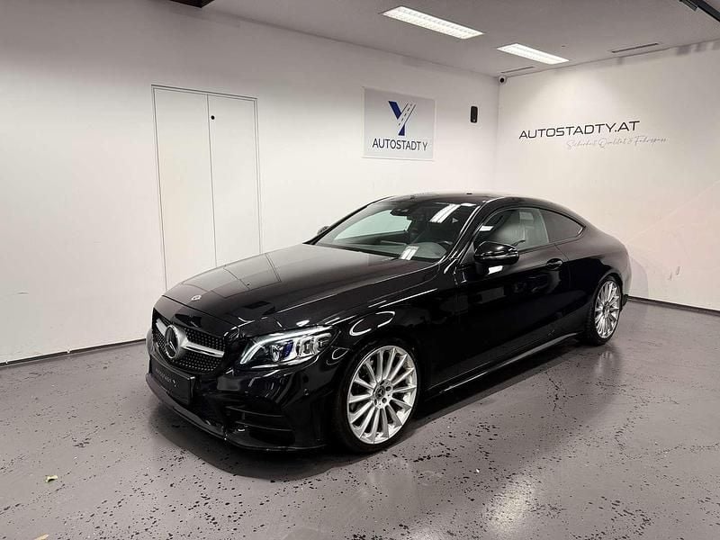 Gebraucht Mercedes C220 AMG line 194 PS (142 kW) 2020 Schwarz Coupé
