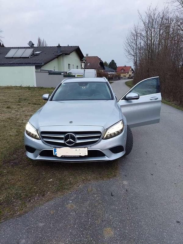 Silber Gebraucht 2019 Mercedes C220 Kombi | € 24.000 (Superpreis) - Bild 1/4
