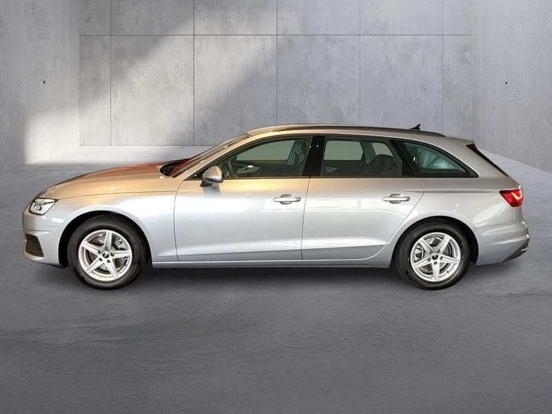 Gebraucht Audi A4 136 PS (100 kW) 2024 Silber  metallic Kombi