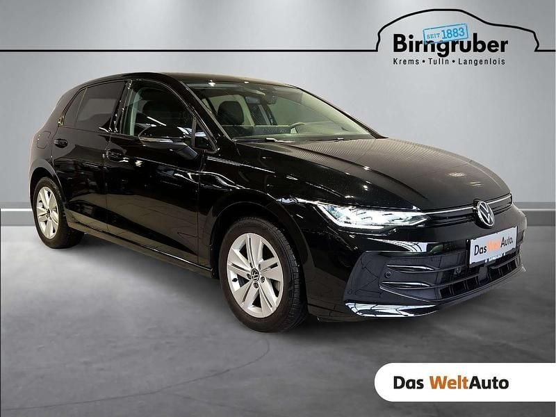 Gebraucht VW Golf VIII Life 116 PS (85 kW) 2025 Schwarz Limousine