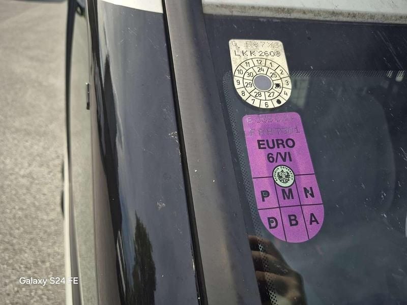 Weiß Gebraucht 2018 Fiat Doblò Basis Van / Kleinbus | € 7.200 (Etwas zu teuer) - Bild 1/4