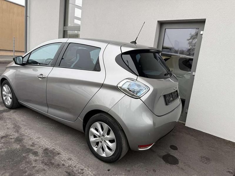 Gebraucht Renault Zoe Intens 64 kW (88 PS) 2015 Grau Kleinwagen