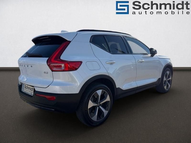 Gebraucht Volvo XC40 Plus 163 PS (119 kW) 2023 Weiß SUV