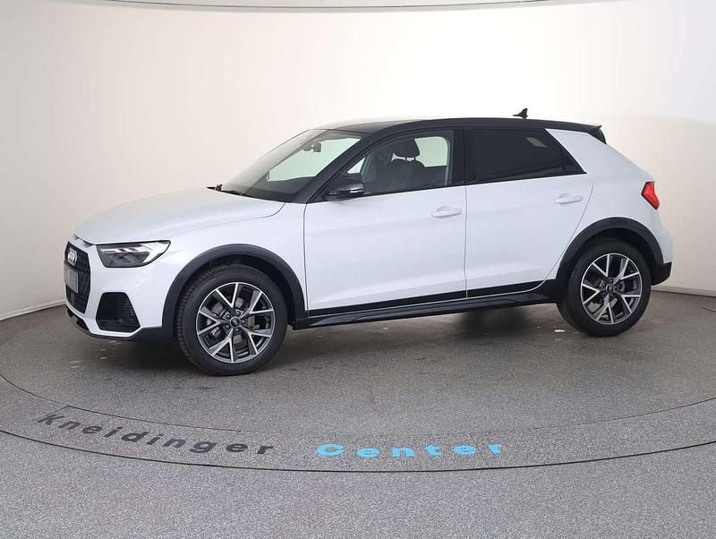 Neu Audi A1 Design 116 PS (85 kW) 2025 Weiss  metallic Kleinwagen