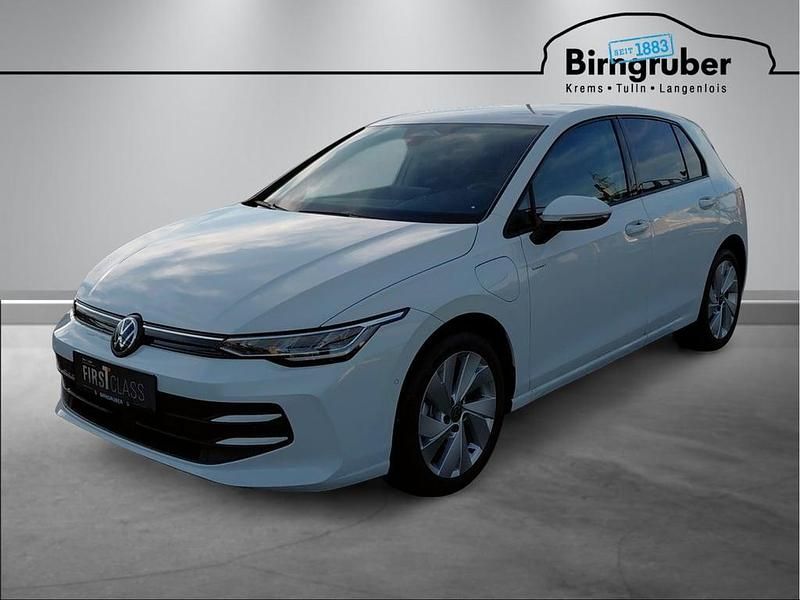 Neu VW Golf VIII 204 PS (150 kW) 2026 Weiss  normal