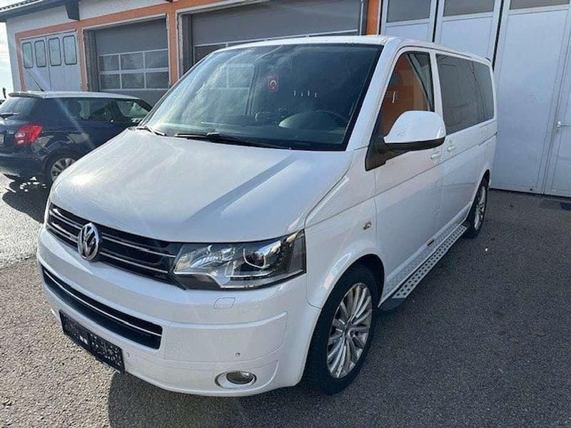Weiß Gebraucht 2012 VW T5 Highline Van | € 16.990 (Superpreis) - Bild 1/4