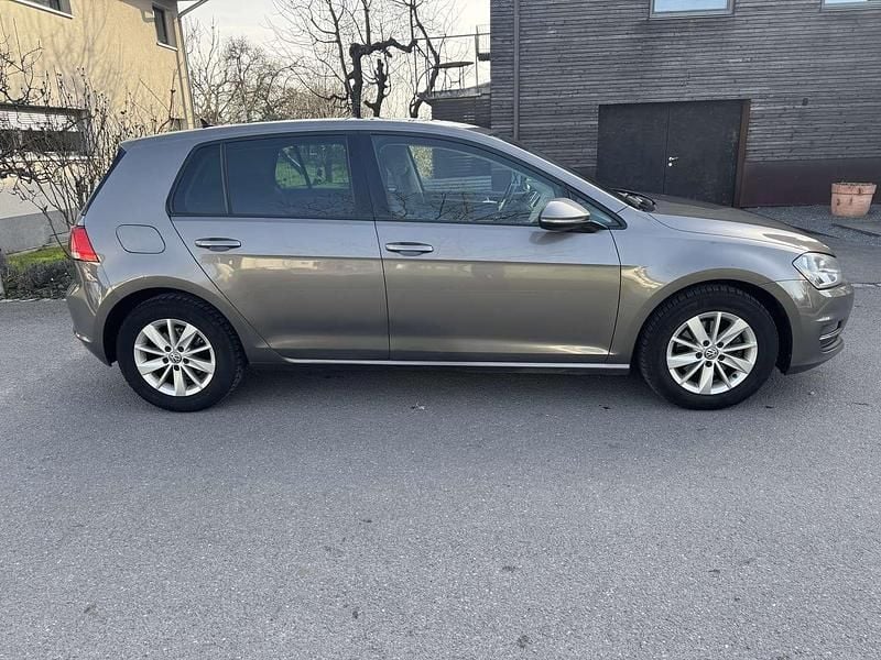 Gebraucht VW Golf VII 90 PS (66 kW) 2013 Grau Limousine