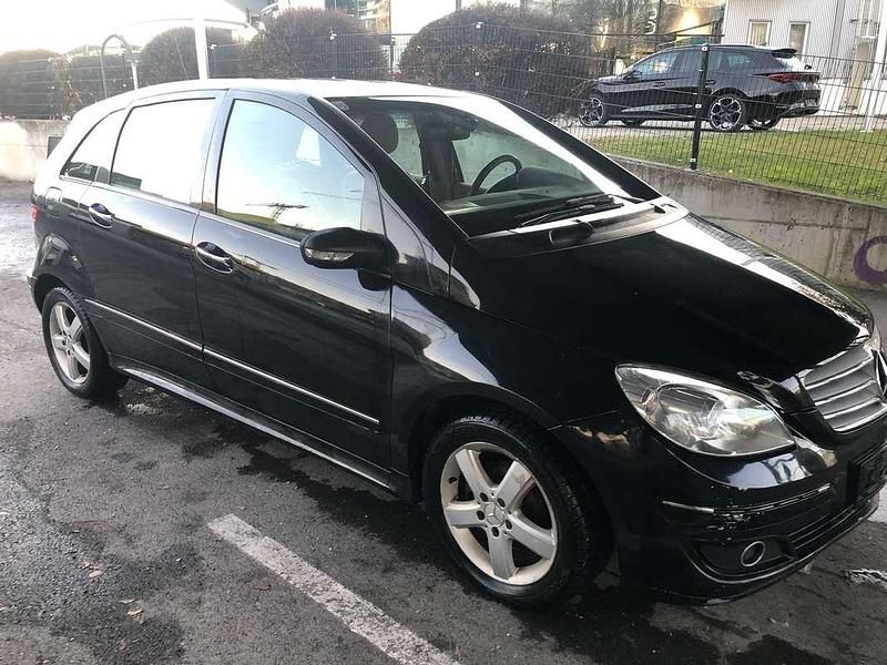 Schwarz Gebraucht 2006 Mercedes B170 Van / Kleinbus | € 1.500 - Bild 1/2