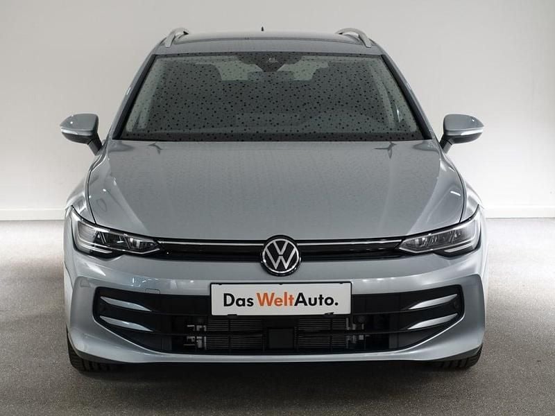 Gebraucht VW Golf VIII Business 115 PS (84 kW) 2025 Silber  metallic Kombi