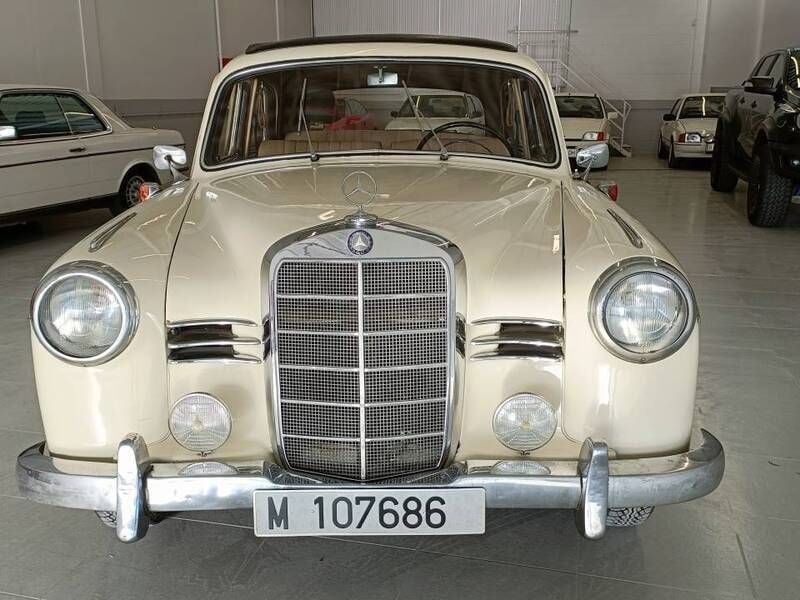 Gebraucht Mercedes 180 52 PS (38 kW) 1956 Beige Limousine