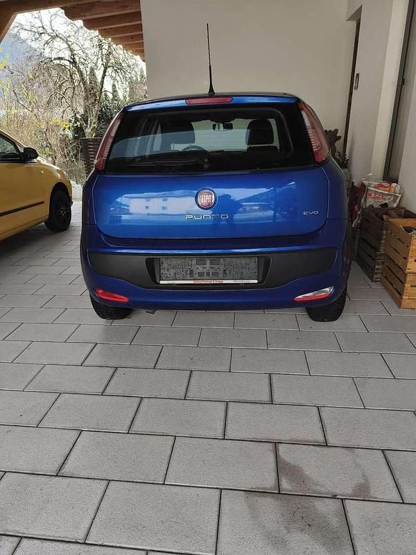 Blau Gebraucht 2010 Fiat Punto Active Kleinwagen | € 3.300 - Bild 1/4