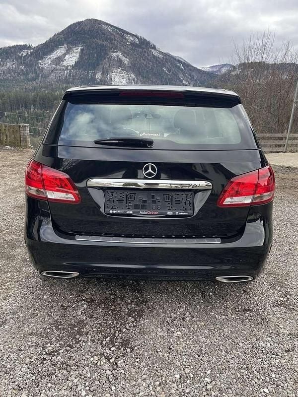 Gebraucht Mercedes B200 136 PS (100 kW) 2015 Van / Kleinbus