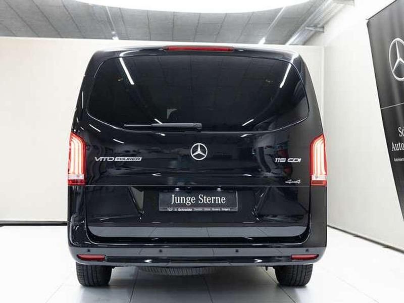 Gebraucht Mercedes Vito 163 PS (119 kW) 2023 Schwarz Van
