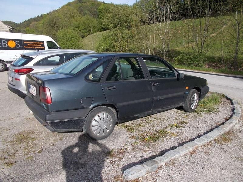 Gebraucht 1996 Fiat Tempra Action Limousine | € 2.500 - Bild 1/4
