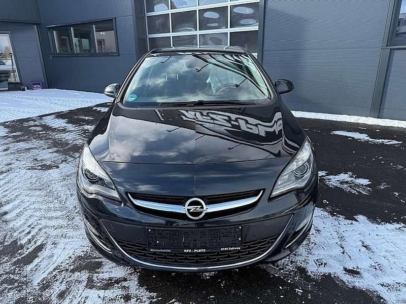 Gebraucht Opel Astra Cosmo 165 PS (121 kW) 2015 Schwarz Limousine