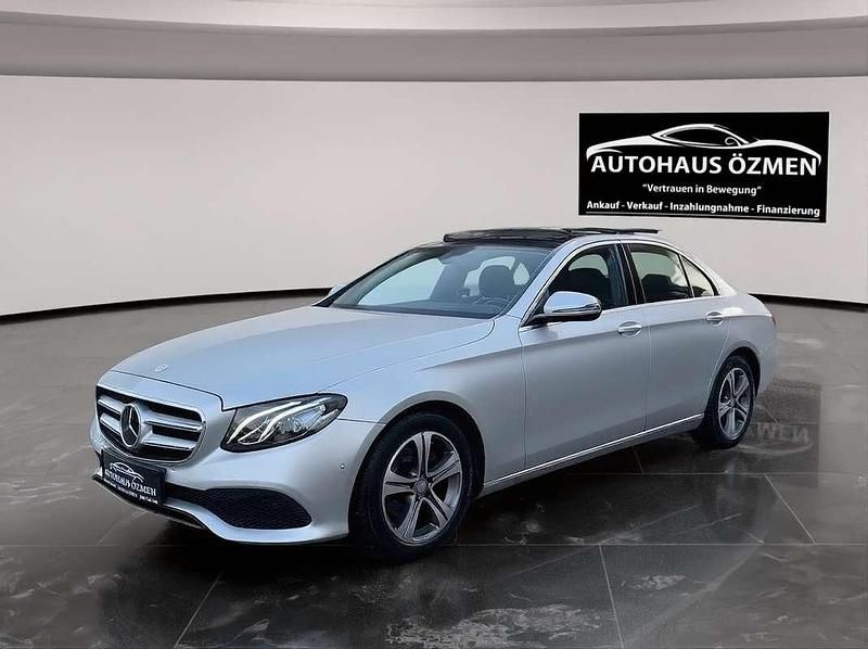 Gebraucht Mercedes E220 Avantgarde 194 PS (142 kW) 2016 Grau Limousine
