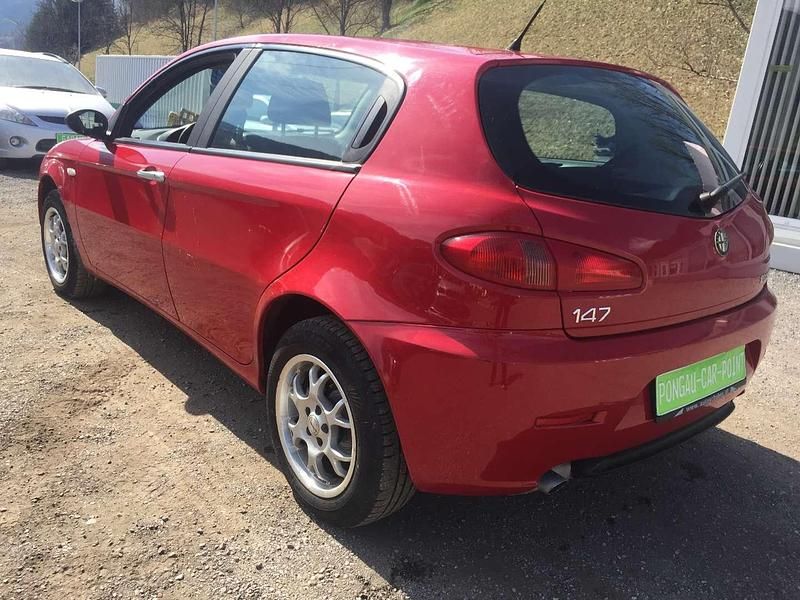 Gebraucht Alfa Romeo 147 Progression 105 PS (77 kW) 2006 Rot Kleinwagen
