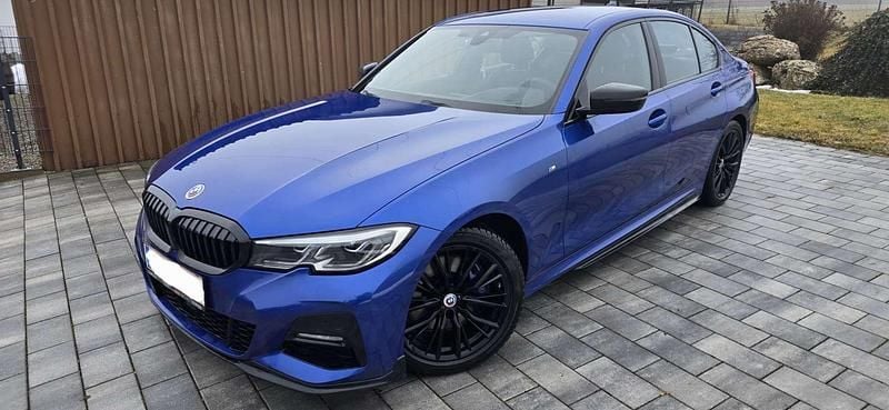 Gebraucht BMW 320 M Sport 184 PS (135 kW) 2019 Blau Limousine