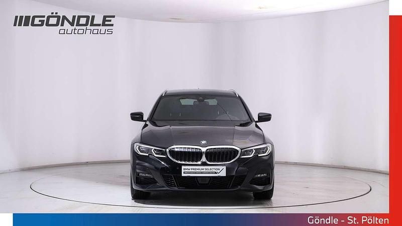 Gebraucht BMW 330e M Sport 184 PS (135 kW) 2021 Schwarz Kombi