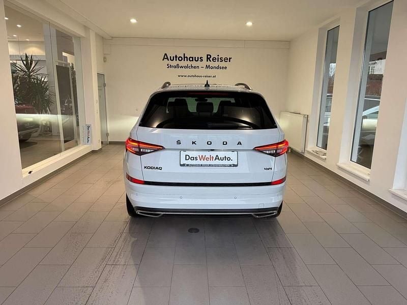 Gebraucht Skoda Kodiaq SportLine 150 PS (110 kW) 2023 Weiss  metallic SUV