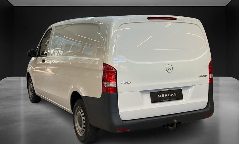 Gebraucht Mercedes Vito 114 PS (83 kW) 2019 Arktikweiß Van