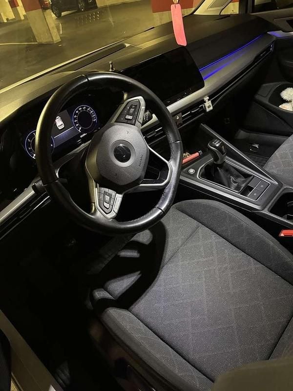 Gebraucht VW Golf Life 116 PS (85 kW) 2021 Weiß Limousine