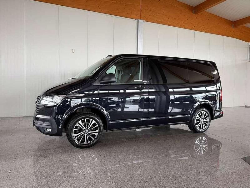 Schwarz Gebraucht 2022 VW T6.1 Trendline Van | € 48.990 (Guter Preis) - Bild 1/4
